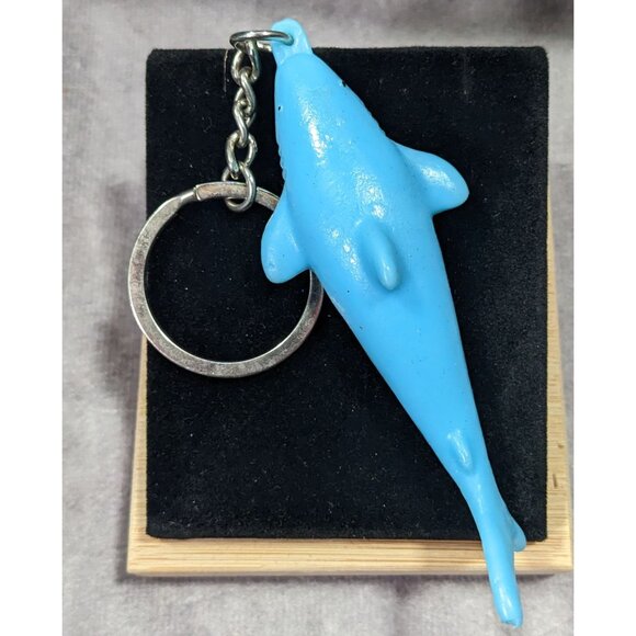 Beachy Blue Rubber Squishy Shark Keychain - Picture 4 of 6